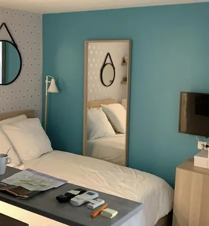 Apartment Petit Studio 14M2 Metro Goncourt *